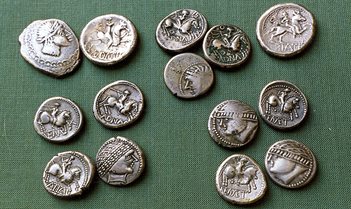 Alte römische Silbermünzen