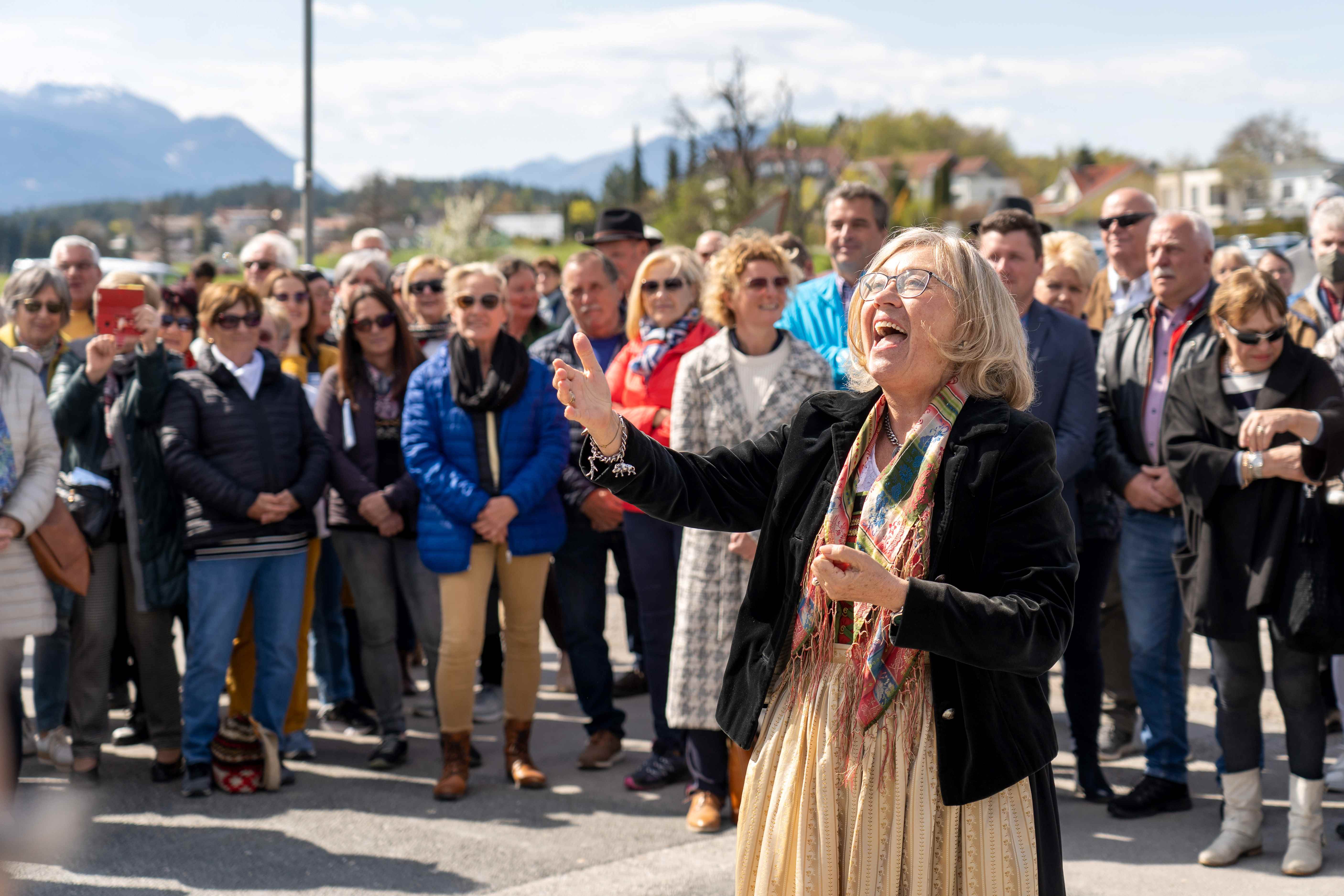 Hedi Preissegger wird das Offene Singen beim Egger Marterl am Ostermontag wieder leiten. 