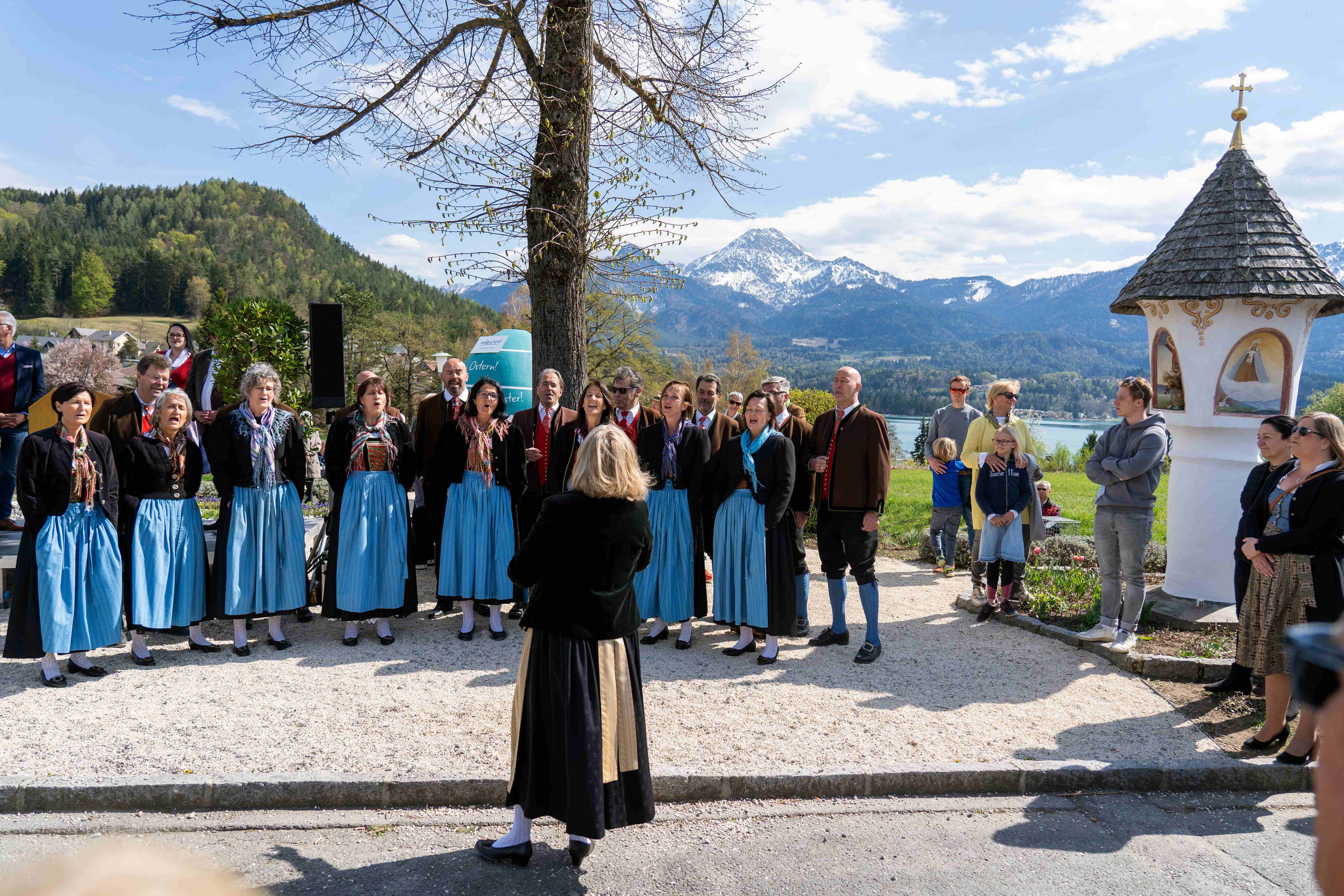 Am Ostermontag beginnt das Offene Singen mit dem Grenzlandchor Arnoldstein  um 14.30 Uhr in Egg. 