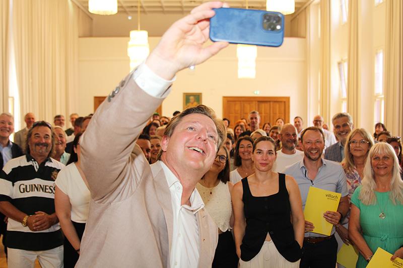Dekretverleihung im Rathaus Villach