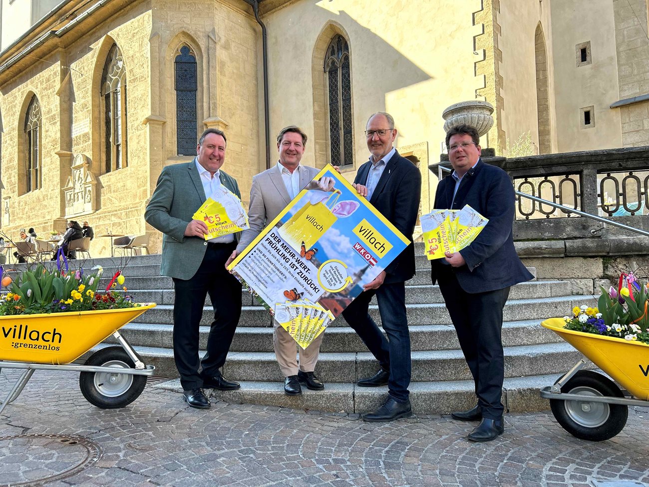 Stadtrat Erwin Baumann, Bürgermeister Günther Albel, Wirtschaftskammer-Obmann Bernhard Plasounig und Stadtrat Christian Pober setzen auf Mehr-Wert-Frühling und das  Kraftpaket #grenzenlosstark.   