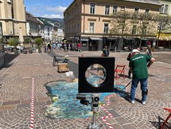 3D-Kunst auf dem Villacher Hauptplatz